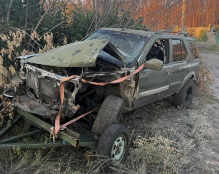 Зелений Опель Фронтера, об'ємом двигуна 2.2 л та пробігом 250 тис. км за 1500 $, фото 1 на Automoto.ua