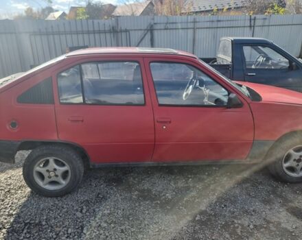Красный Опель ГТ, объемом двигателя 1.6 л и пробегом 300 тыс. км за 400 $, фото 1 на Automoto.ua