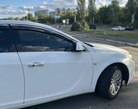Білий Опель Інсігнія, об'ємом двигуна 2 л та пробігом 360 тис. км за 6624 $, фото 4 на Automoto.ua
