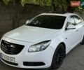 Белый Опель Инсигния, объемом двигателя 2 л и пробегом 277 тыс. км за 8500 $, фото 2 на Automoto.ua