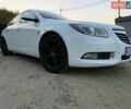 Белый Опель Инсигния, объемом двигателя 2 л и пробегом 145 тыс. км за 7000 $, фото 3 на Automoto.ua