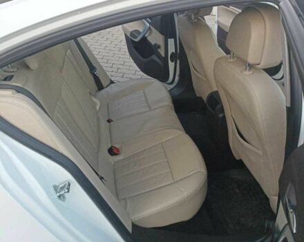 Белый Опель Инсигния, объемом двигателя 2 л и пробегом 274 тыс. км за 6500 $, фото 15 на Automoto.ua