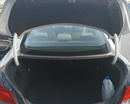 Белый Опель Инсигния, объемом двигателя 2 л и пробегом 274 тыс. км за 6500 $, фото 6 на Automoto.ua