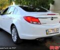 Белый Опель Инсигния, объемом двигателя 2 л и пробегом 127 тыс. км за 8500 $, фото 5 на Automoto.ua
