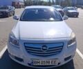 Белый Опель Инсигния, объемом двигателя 2 л и пробегом 172 тыс. км за 7700 $, фото 1 на Automoto.ua