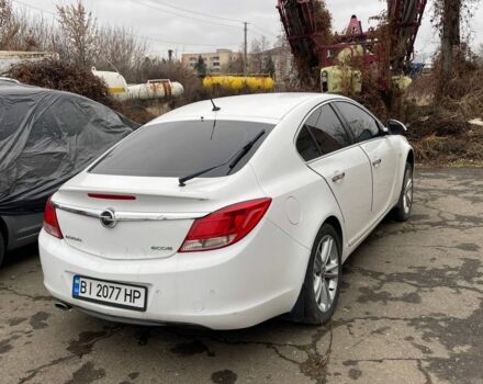 Білий Опель Інсігнія, об'ємом двигуна 2 л та пробігом 185 тис. км за 3750 $, фото 3 на Automoto.ua