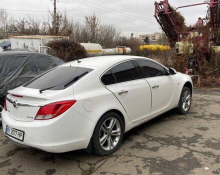 Білий Опель Інсігнія, об'ємом двигуна 2 л та пробігом 185 тис. км за 3750 $, фото 4 на Automoto.ua