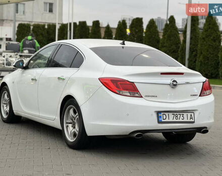 Белый Опель Инсигния, объемом двигателя 2 л и пробегом 325 тыс. км за 5350 $, фото 7 на Automoto.ua