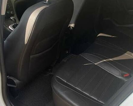 Белый Опель Инсигния, объемом двигателя 1.96 л и пробегом 212 тыс. км за 8800 $, фото 6 на Automoto.ua