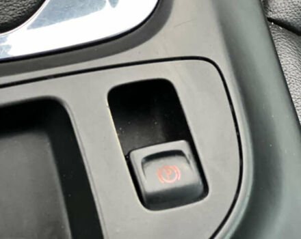 Белый Опель Инсигния, объемом двигателя 2 л и пробегом 325 тыс. км за 5350 $, фото 15 на Automoto.ua