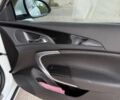 Белый Опель Инсигния, объемом двигателя 2 л и пробегом 165 тыс. км за 9200 $, фото 5 на Automoto.ua