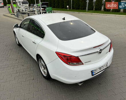 Белый Опель Инсигния, объемом двигателя 2 л и пробегом 325 тыс. км за 5350 $, фото 9 на Automoto.ua