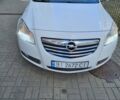 Білий Опель Інсігнія, об'ємом двигуна 1.96 л та пробігом 284 тис. км за 8500 $, фото 1 на Automoto.ua