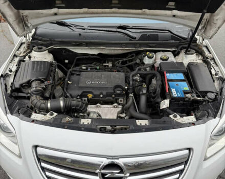 Белый Опель Инсигния, объемом двигателя 1.4 л и пробегом 158 тыс. км за 9800 $, фото 5 на Automoto.ua