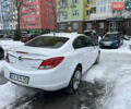 Белый Опель Инсигния, объемом двигателя 2 л и пробегом 177 тыс. км за 7400 $, фото 16 на Automoto.ua