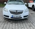 Білий Опель Інсігнія, об'ємом двигуна 2 л та пробігом 178 тис. км за 6800 $, фото 2 на Automoto.ua