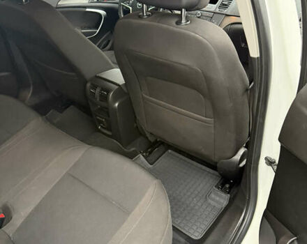 Белый Опель Инсигния, объемом двигателя 1.4 л и пробегом 158 тыс. км за 9800 $, фото 10 на Automoto.ua