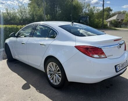 Опель Инсигния 2012 в Чернигове на Automoto.ua Белый Опель Инсигния, объемом двигателя 2 л и пробегом 145 тыс. км за 10000 $, фото 1 на Automoto.ua