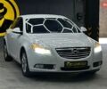 Белый Опель Инсигния, объемом двигателя 1.96 л и пробегом 260 тыс. км за 9000 $, фото 2 на Automoto.ua