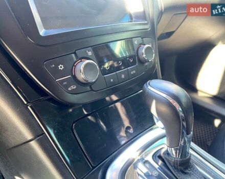 Білий Опель Інсігнія, об'ємом двигуна 1.96 л та пробігом 194 тис. км за 8800 $, фото 15 на Automoto.ua