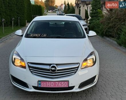Білий Опель Інсігнія, об'ємом двигуна 2 л та пробігом 183 тис. км за 9899 $, фото 4 на Automoto.ua