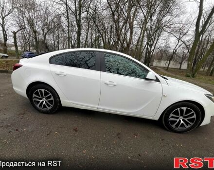 Белый Опель Инсигния, объемом двигателя 1.4 л и пробегом 226 тыс. км за 8400 $, фото 2 на Automoto.ua