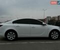 Белый Опель Инсигния, объемом двигателя 1.6 л и пробегом 208 тыс. км за 10300 $, фото 6 на Automoto.ua