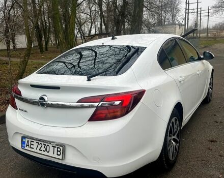 Белый Опель Инсигния, объемом двигателя 1.4 л и пробегом 226 тыс. км за 8400 $, фото 3 на Automoto.ua
