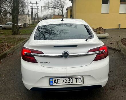 Белый Опель Инсигния, объемом двигателя 1.4 л и пробегом 226 тыс. км за 8400 $, фото 4 на Automoto.ua