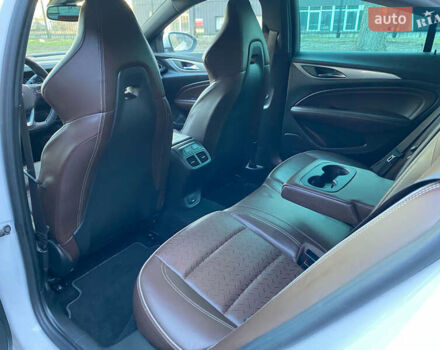 Белый Опель Инсигния, объемом двигателя 2 л и пробегом 90 тыс. км за 25000 $, фото 31 на Automoto.ua