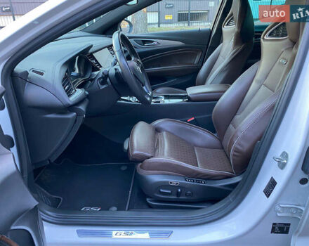 Белый Опель Инсигния, объемом двигателя 2 л и пробегом 90 тыс. км за 25000 $, фото 25 на Automoto.ua