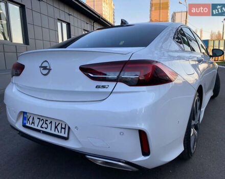 Белый Опель Инсигния, объемом двигателя 2 л и пробегом 90 тыс. км за 25000 $, фото 12 на Automoto.ua