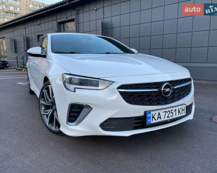 Белый Опель Инсигния, объемом двигателя 2 л и пробегом 90 тыс. км за 25000 $, фото 11 на Automoto.ua