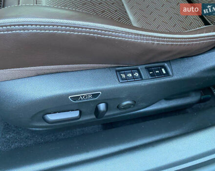 Белый Опель Инсигния, объемом двигателя 2 л и пробегом 90 тыс. км за 25000 $, фото 21 на Automoto.ua