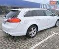 Белый Опель Инсигния, объемом двигателя 2 л и пробегом 138 тыс. км за 8300 $, фото 7 на Automoto.ua