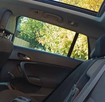 Білий Опель Інсігнія, об'ємом двигуна 1.96 л та пробігом 333 тис. км за 5900 $, фото 19 на Automoto.ua