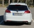Белый Опель Инсигния, объемом двигателя 2 л и пробегом 276 тыс. км за 5500 $, фото 3 на Automoto.ua