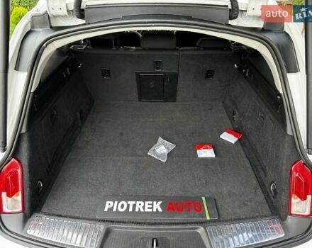 Белый Опель Инсигния, объемом двигателя 2 л и пробегом 245 тыс. км за 7200 $, фото 16 на Automoto.ua