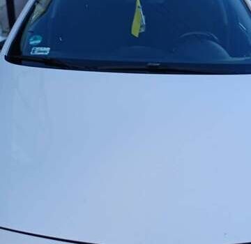 Білий Опель Інсігнія, об'ємом двигуна 1.96 л та пробігом 333 тис. км за 5900 $, фото 2 на Automoto.ua