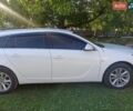 Белый Опель Инсигния, объемом двигателя 2 л и пробегом 296 тыс. км за 6600 $, фото 3 на Automoto.ua