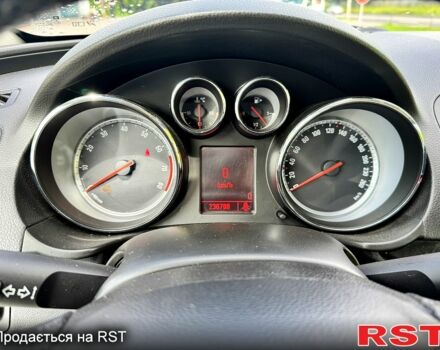 Белый Опель Инсигния, объемом двигателя 1.6 л и пробегом 230 тыс. км за 9500 $, фото 7 на Automoto.ua