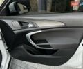 Белый Опель Инсигния, объемом двигателя 2 л и пробегом 245 тыс. км за 7200 $, фото 12 на Automoto.ua