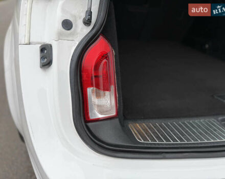 Белый Опель Инсигния, объемом двигателя 1.6 л и пробегом 210 тыс. км за 8000 $, фото 61 на Automoto.ua