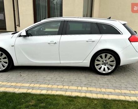 Белый Опель Инсигния, объемом двигателя 1.6 л и пробегом 200 тыс. км за 7770 $, фото 5 на Automoto.ua