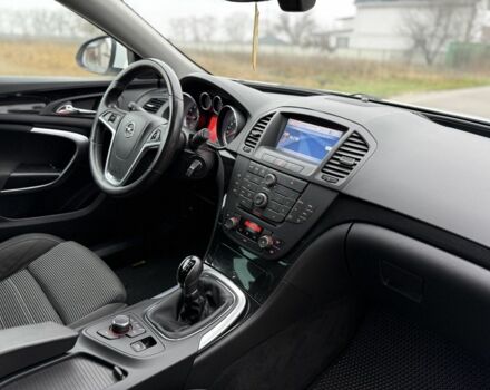 Білий Опель Інсігнія, об'ємом двигуна 1.6 л та пробігом 210 тис. км за 8000 $, фото 22 на Automoto.ua