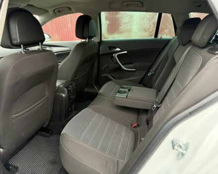 Білий Опель Інсігнія, об'ємом двигуна 1.6 л та пробігом 210 тис. км за 8000 $, фото 17 на Automoto.ua