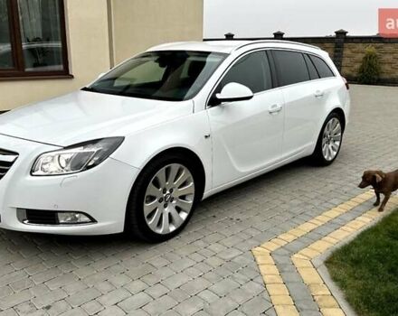 Белый Опель Инсигния, объемом двигателя 1.6 л и пробегом 200 тыс. км за 7770 $, фото 6 на Automoto.ua