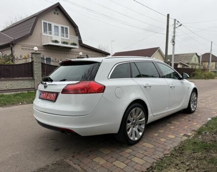 Белый Опель Инсигния, объемом двигателя 1.6 л и пробегом 210 тыс. км за 8300 $, фото 6 на Automoto.ua