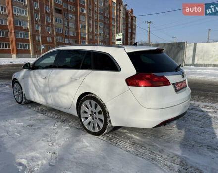 Белый Опель Инсигния, объемом двигателя 1.6 л и пробегом 210 тыс. км за 8000 $, фото 3 на Automoto.ua