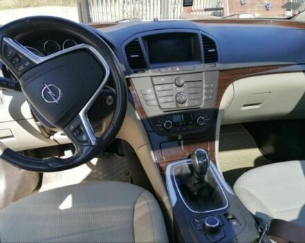 Белый Опель Инсигния, объемом двигателя 2 л и пробегом 289 тыс. км за 8000 $, фото 5 на Automoto.ua